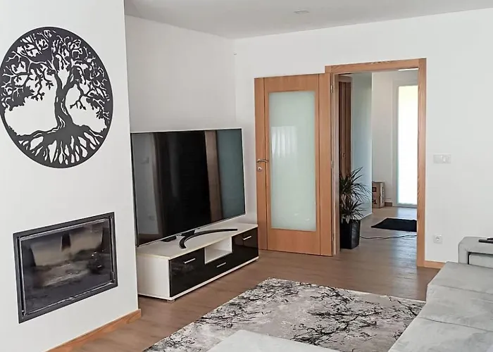 Hébergement de vacances Quinta D'azenha By Interhome Forjãis